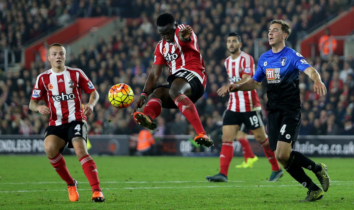 英超第21轮：阿森纳0-0利物浦，继续6分领跑